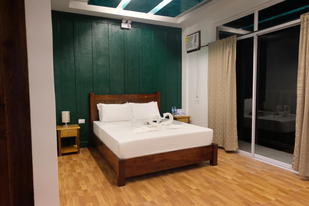 Lodge Mananquil Travel *